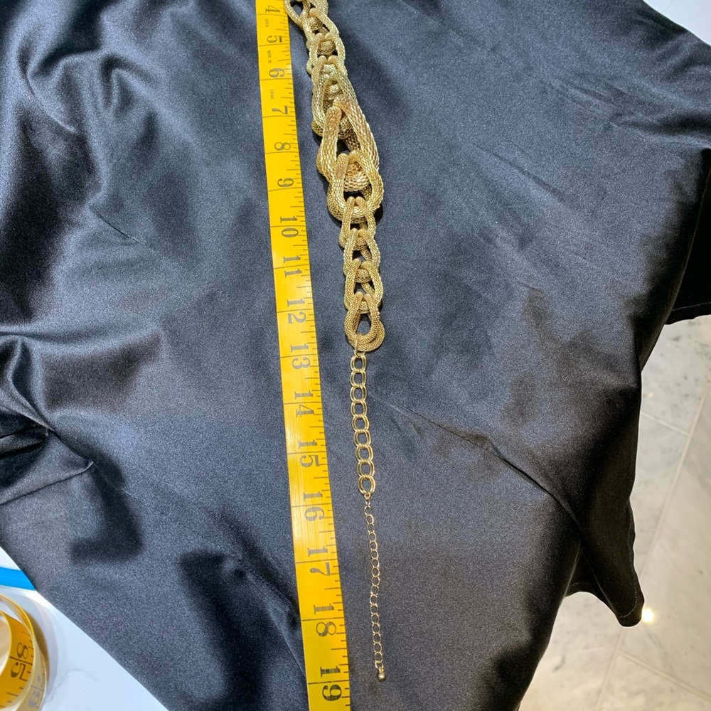 Faux Gold Rope necklace - Picture 3 of 3